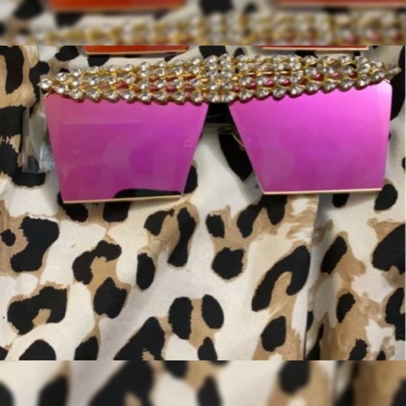 Pink Bling Sunnies - Picture 2 of 2